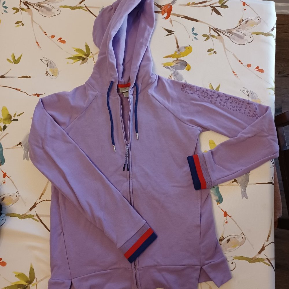 NWOT Bench Hoodie purple S